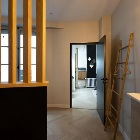Apartment Spacieux Au Coeur D'angers Etage 2 - 6 Personnes *