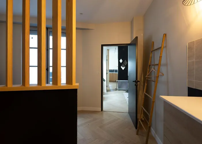 Daire Spacieux Au Coeur D'angers Etage 2 - 6 Personnes *