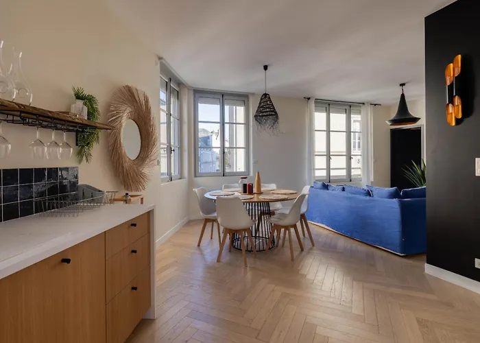 Spacieux Au Coeur D'angers Etage 2 - 6 Personnes Apartament *